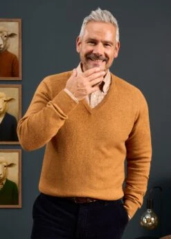 Hampshire Lambswool Jumper In Gazelle - Classic Fit -Elegant Wear World 050A65 HAMPSHIRE CLASSIC SADDLE SHOULDER VEE GAZELLE 03