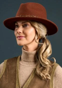 Combrook Ladies Tweed Shooting Waistcoat In Grove - Regular Fit -Elegant Wear World Combrook Ladies Tweed Shooting Waistcoat Grove 4