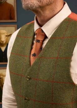 Combrook Men's Tweed Lined-Back Waistcoat In Reed - Regular Fit -Elegant Wear World Combrook Mens Tweed Lined Back Waistcoat Reed 2