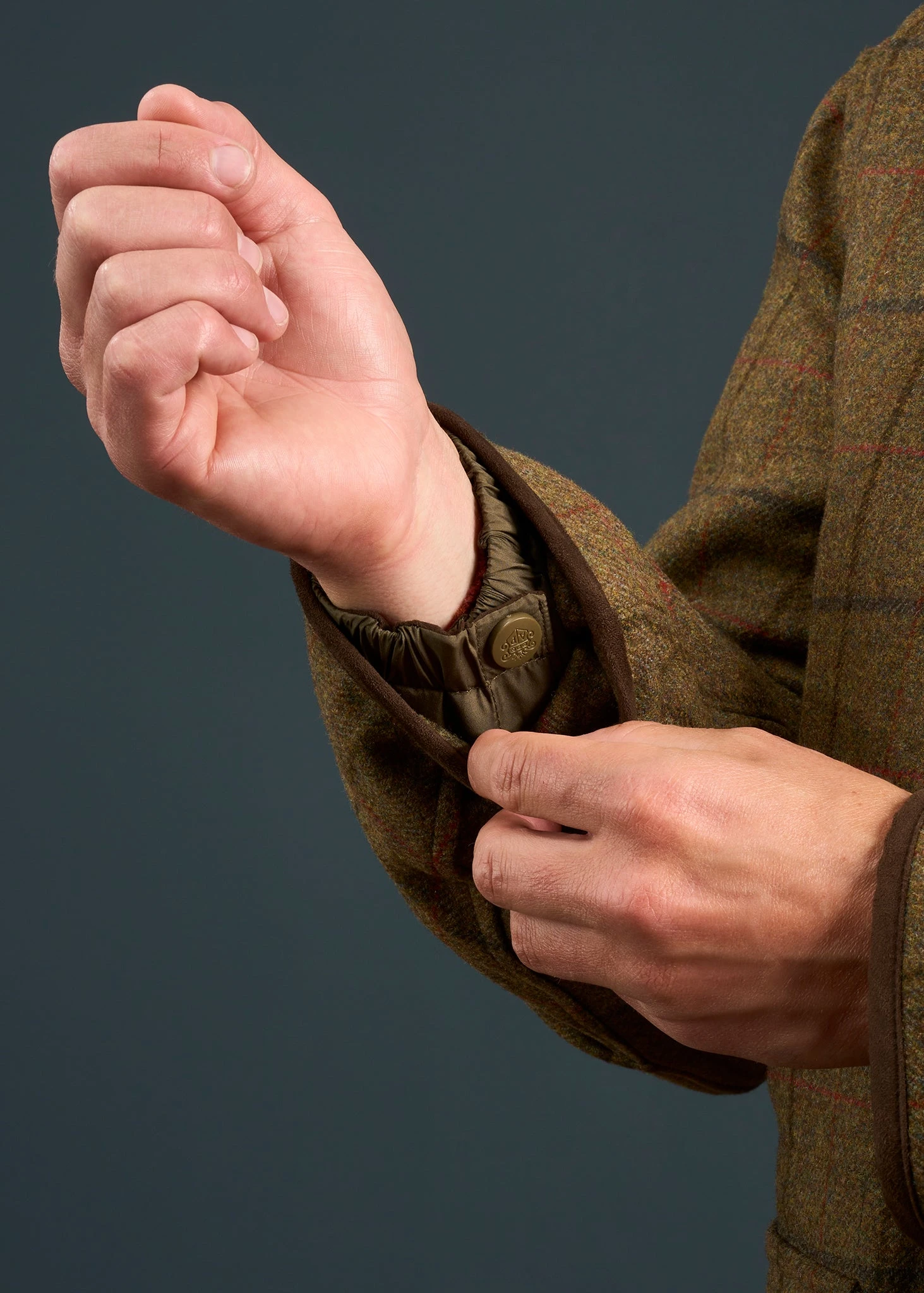 Combrook Men's Tweed Shooting Field Coat In Thyme - Shooting Fit 6 Combrook Men's Tweed Shooting Field Coat In Thyme - Shooting Fit - Image 6