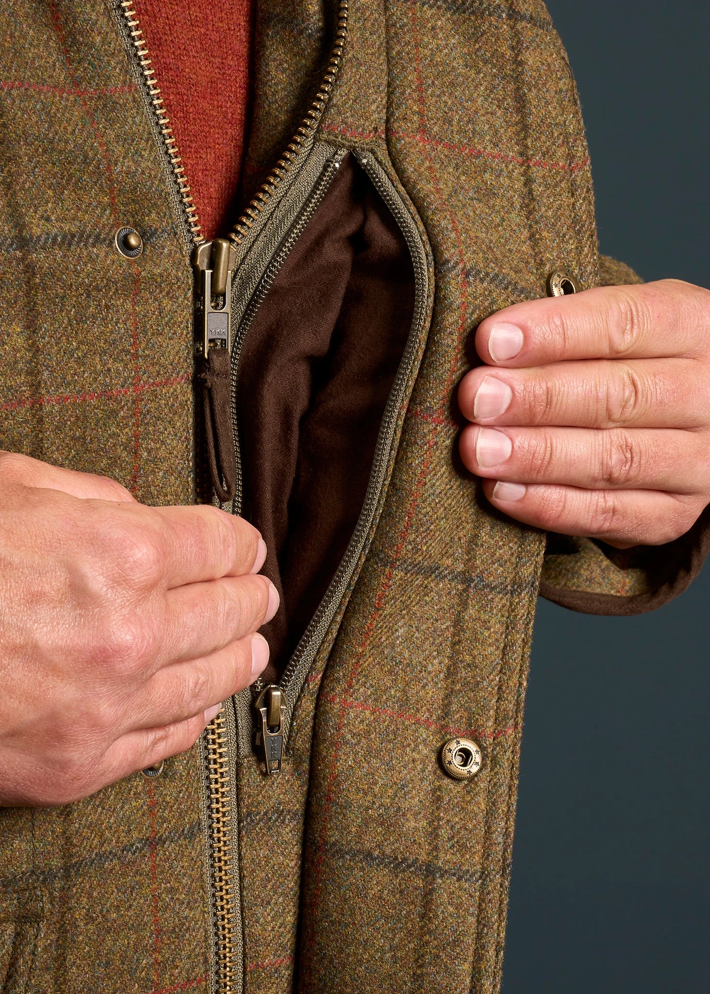 Combrook Men's Tweed Shooting Field Coat In Thyme - Shooting Fit 7 Combrook Men's Tweed Shooting Field Coat In Thyme - Shooting Fit - Image 7