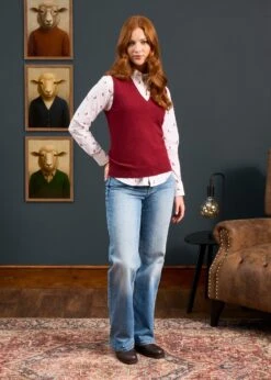 Erin Luxury Vee Neck Tank Top In Berry 8 Erin Luxury Vee Neck Tank Top In Berry -Elegant Wear World Erin Luxury Vee Neck Tank Top Berry 5