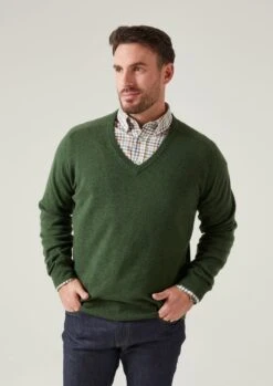 Hampshire Lambswool Jumper In Rosemary - Classic Fit 7 Hampshire Lambswool Jumper In Rosemary - Classic Fit -Elegant Wear World Hampshire Men s Lambswool Jumper In Classic Fit Rosemary 5