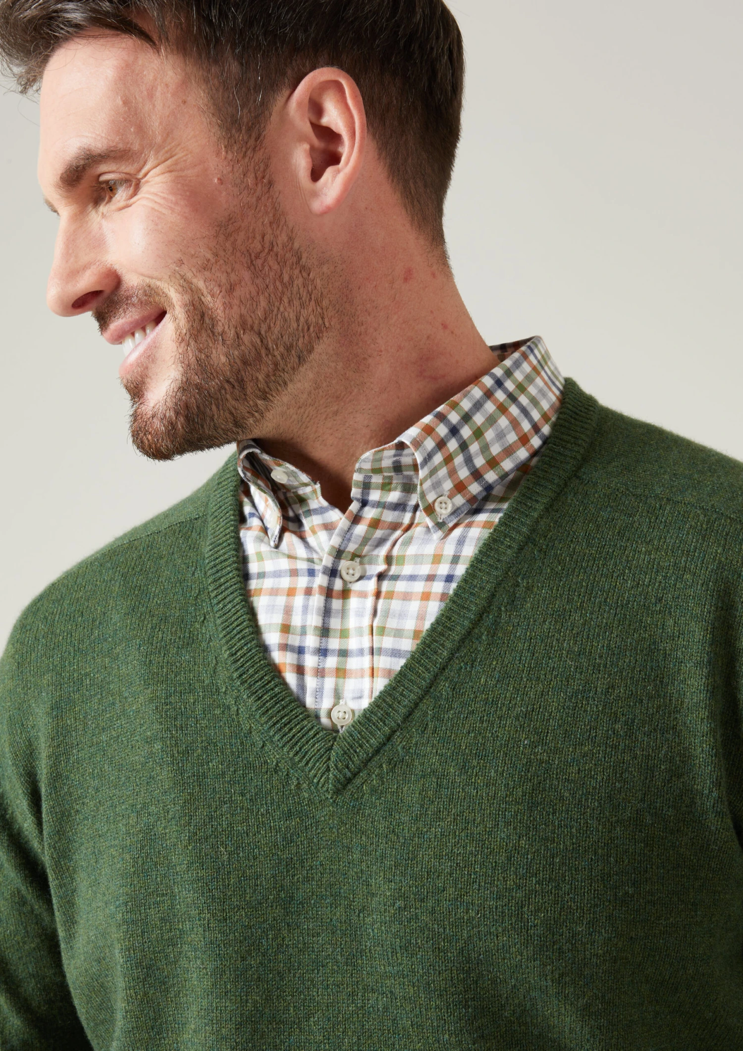 Hampshire Lambswool Jumper In Rosemary - Classic Fit 2 Hampshire Lambswool Jumper In Rosemary - Classic Fit - Image 2