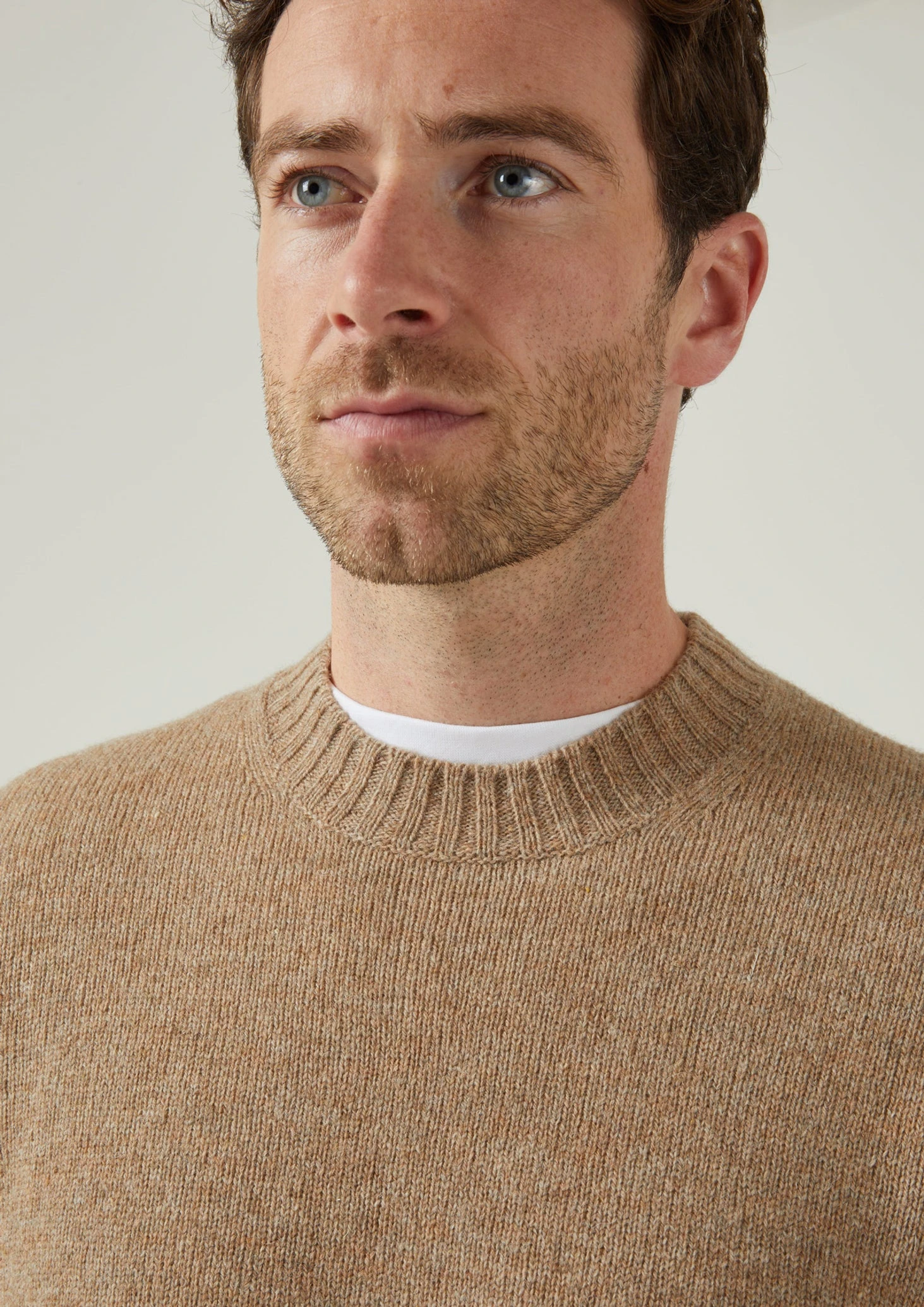 Kinnadie Supersoft Shetland Jumper In Pale Oak - Regular Fit 3 Kinnadie Supersoft Shetland Jumper In Pale Oak - Regular Fit - Image 3