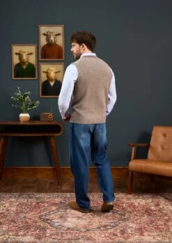 Maywick Men's Lambswool Fair Isle Waistcoat In Vole -Elegant Wear World Lambswool Fairisle Kinitted Slipover Vole 4