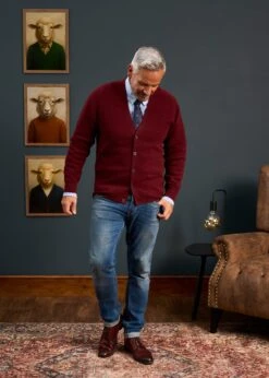 Cornwall Lambswool Cardigan In Red Velvet - Classic Fit -Elegant Wear World Mens Lambswool Cardigan Bordeaux 2