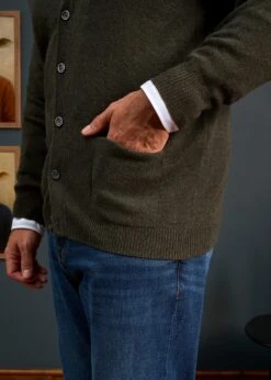 Cornwall Lambswool Cardigan In Seaweed - Classic Fit -Elegant Wear World Mens Lambswool Cardigan Dark Green 2
