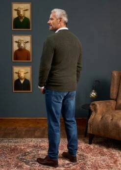 Cornwall Lambswool Cardigan In Seaweed - Classic Fit -Elegant Wear World Mens Lambswool Cardigan Dark Green 3