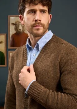 Kinloch Men's Shetland Wool Cardigan In Scots Pine 9 Kinloch Men's Shetland Wool Cardigan In Scots Pine -Elegant Wear World Mens Shetland Cardigan Brown 3