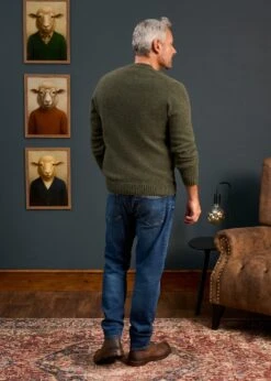 Kinnadie Supersoft Shetland Jumper In Moorland - Regular Fit -Elegant Wear World Mens Shetland Wool Jumper Green 3 e55d6799 4371 4fc4 9faf 2e2e62bdf8d6