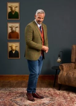 Combrook Men's Tweed Sports Blazer In Reed - Regular Fit -Elegant Wear World Mens Tweed Blazer Green Red Check Combrook 4