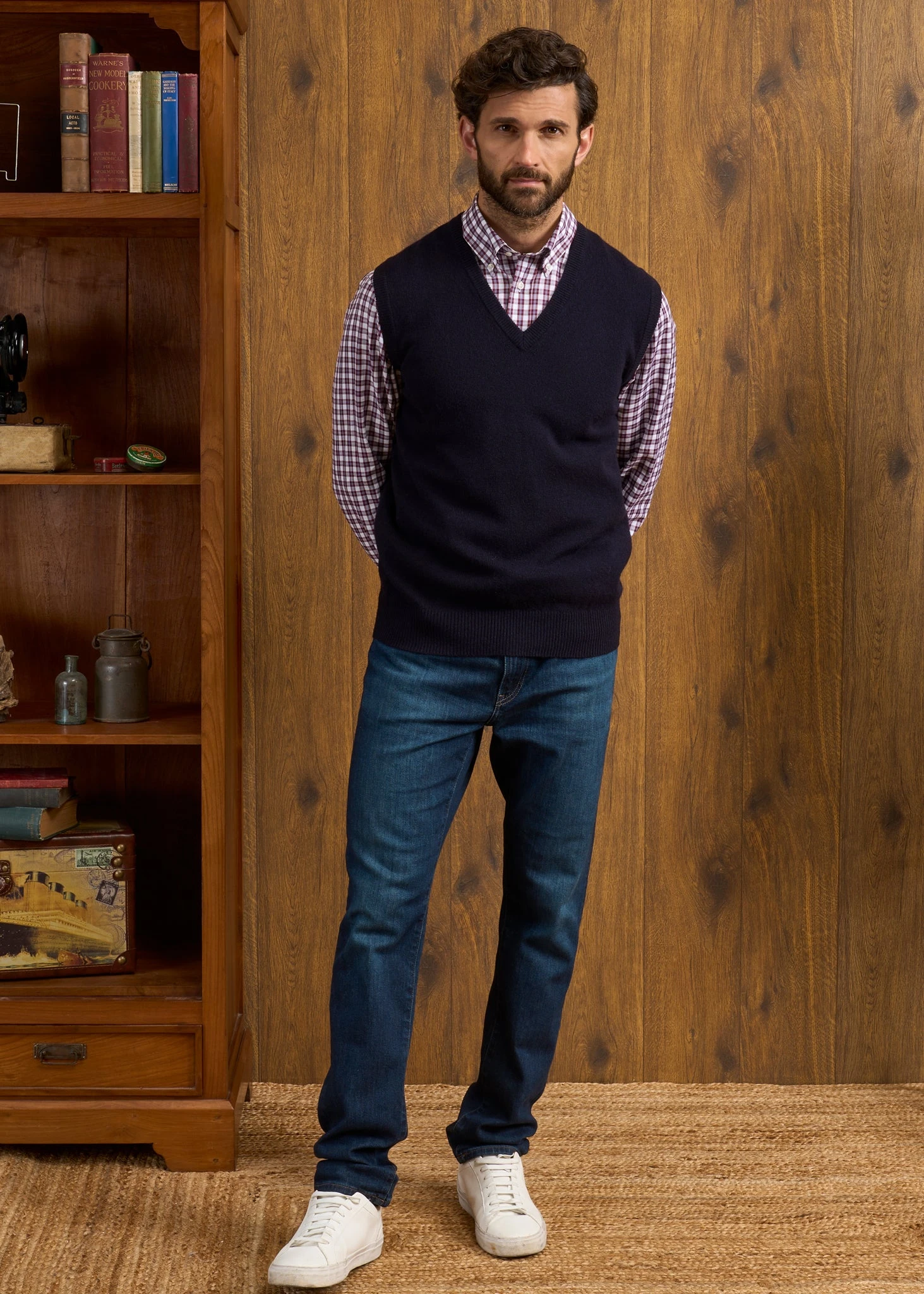 Norfolk Men's Lambswool Slipover In Navy - Classic Fit 3 Norfolk Men's Lambswool Slipover In Navy - Classic Fit - Image 3