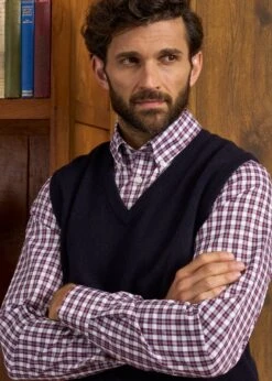 Norfolk Men's Lambswool Slipover In Navy - Classic Fit 11 Norfolk Men's Lambswool Slipover In Navy - Classic Fit -Elegant Wear World Norfolk Lambswool Knitted Slipover Dark Navy 5