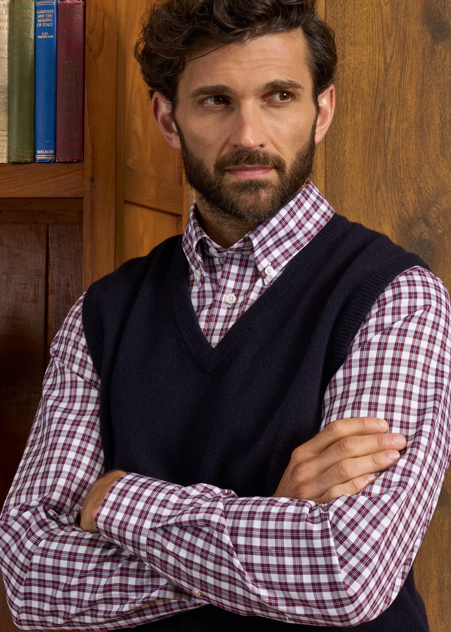 Norfolk Men's Lambswool Slipover In Navy - Classic Fit 6 Norfolk Men's Lambswool Slipover In Navy - Classic Fit - Image 6