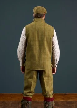 Rutland Men's Tweed Waistcoat In Lichen - Shooting Fit -Elegant Wear World Rutland Mens Tweed Waistcoat Lichen 3 9e037696 2d74 43e4 b75e b7eda64cc312