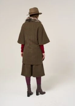 Surrey Ladies Tweed Cape In Hemlock 16 Surrey Ladies Tweed Cape In Hemlock -Elegant Wear World Surrey Ladies Tweed Cape Hemlock 5
