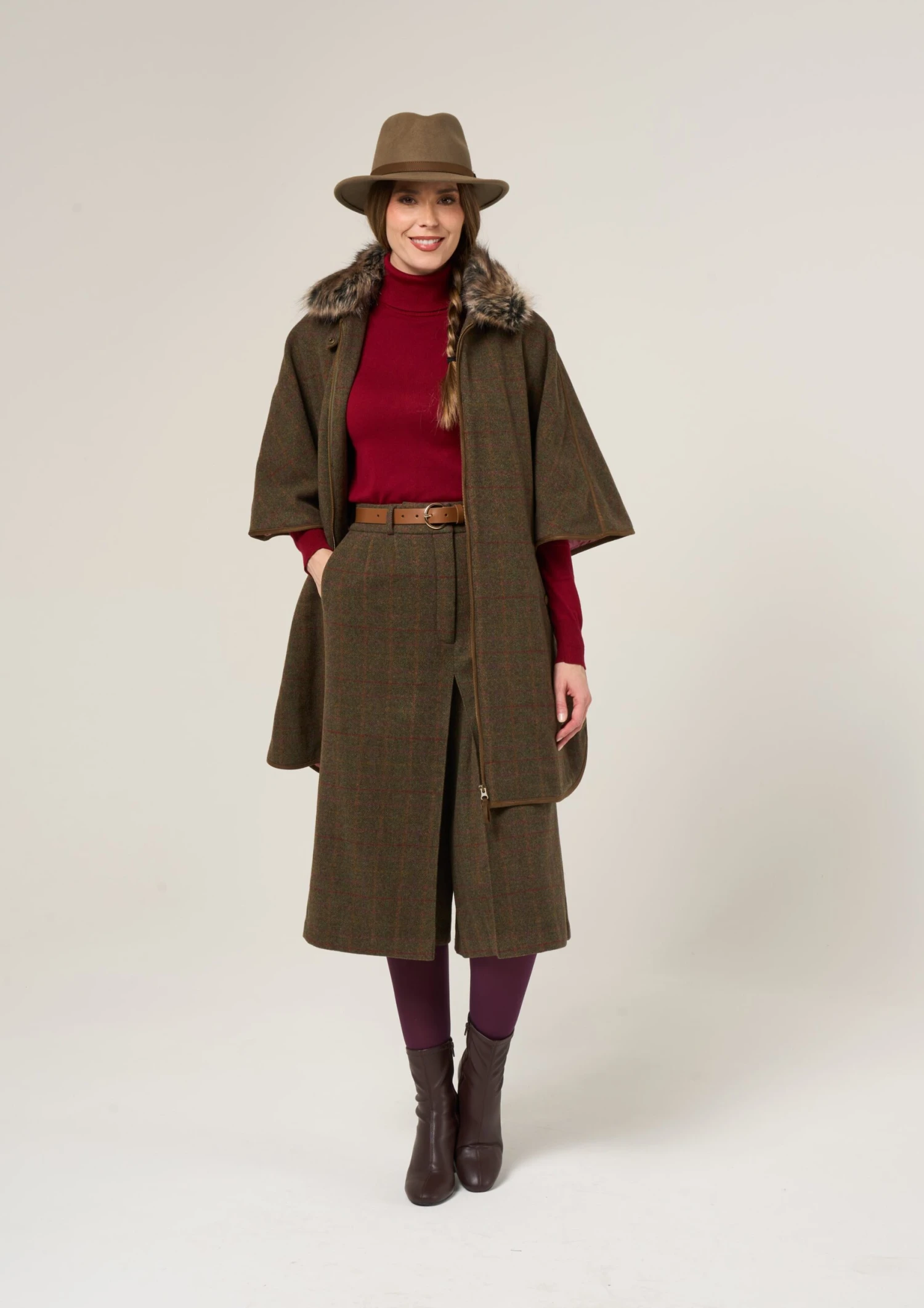 Surrey Ladies Tweed Cape In Hemlock 2 Surrey Ladies Tweed Cape In Hemlock - Image 2