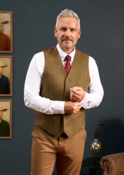 Combrook Men's Tweed Lined-Back Waistcoat In Sage - Regular Fit -Elegant Wear World combrook mens tweed lined back waistcoat sage 4