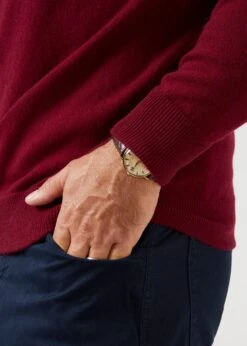 Sutherland Lambswool 1/4 Zip Jumper In Bordeaux - Regular Fit 17 Sutherland Lambswool 1/4 Zip Jumper In Bordeaux - Regular Fit -Elegant Wear World lambswool quarter zip jumper bordeaux 7