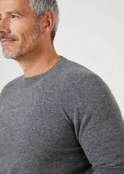 Brisbane Geelong Wool Jumper In Derby - Regular Fit -Elegant Wear World mens geelong wool jumper derby 3